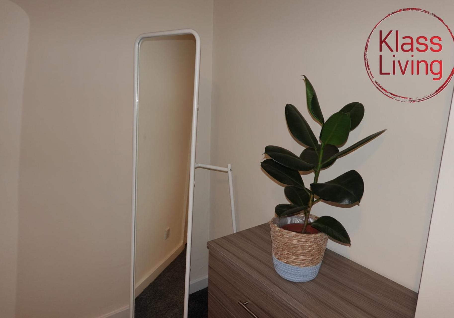 Welsh Drive Apartment By Klass Living Blantyre High Blantyre エクステリア 写真